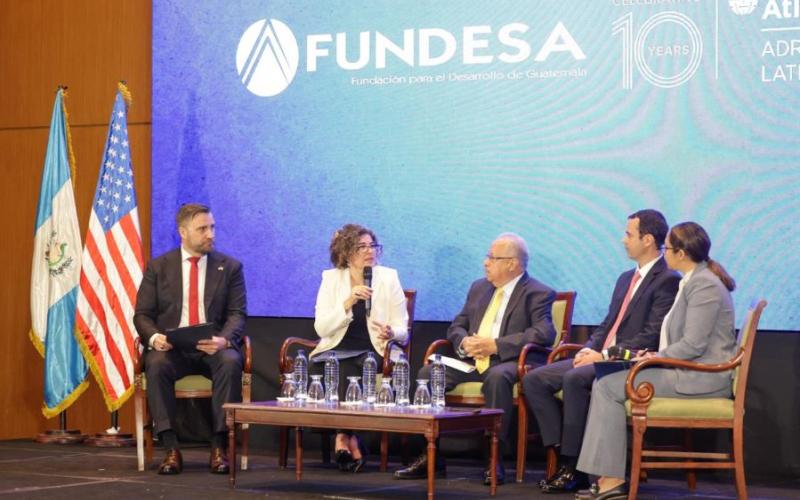 Buscan fortalecer la confianza en Guatemala, para inversiones y comercio exterior